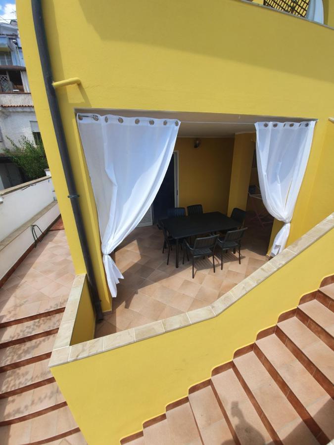 Yellowhouse Apartment Cala Gonone Ngoại thất bức ảnh
