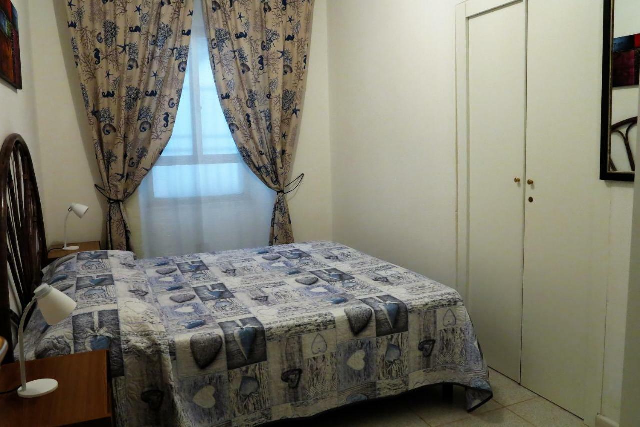 Yellowhouse Apartment Cala Gonone Ngoại thất bức ảnh