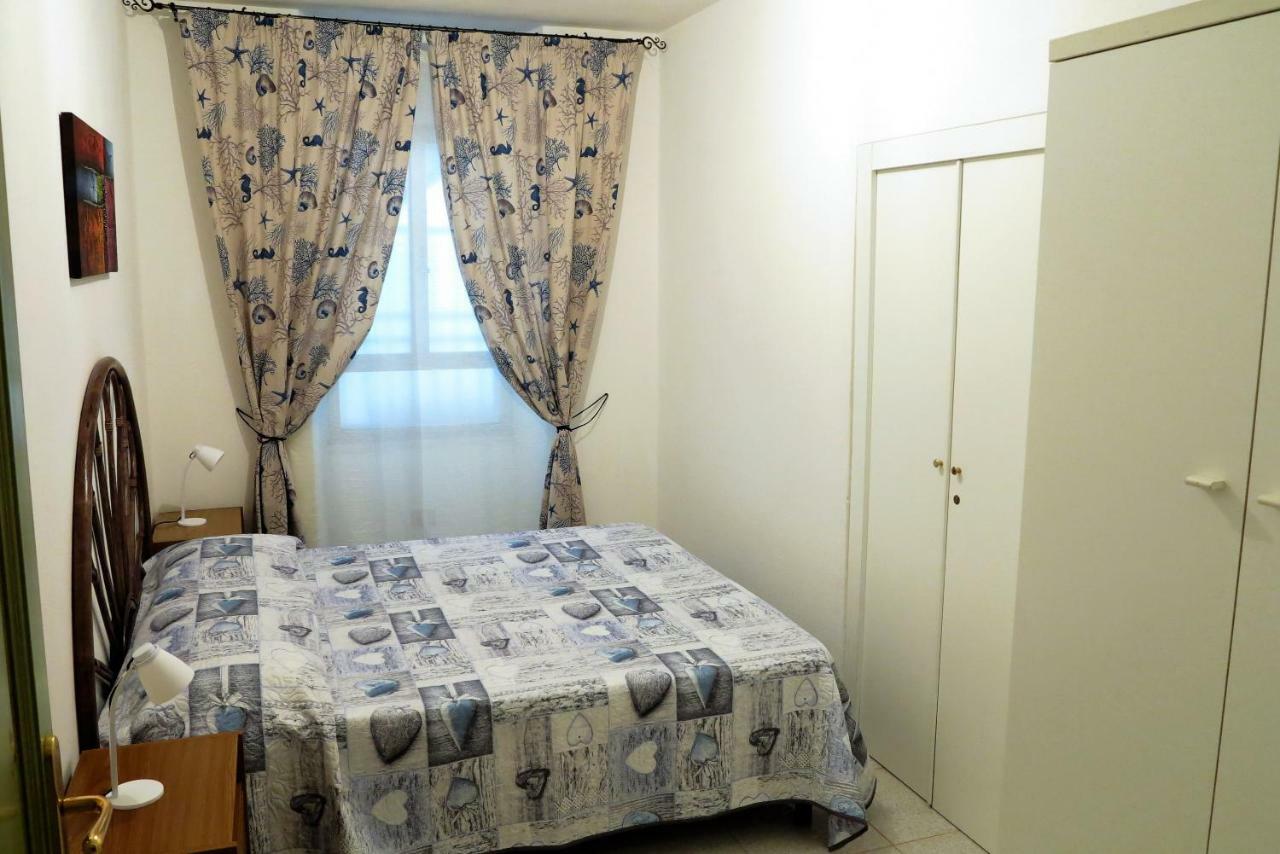 Yellowhouse Apartment Cala Gonone Ngoại thất bức ảnh